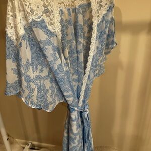 Blue and White Floral Lace Robe